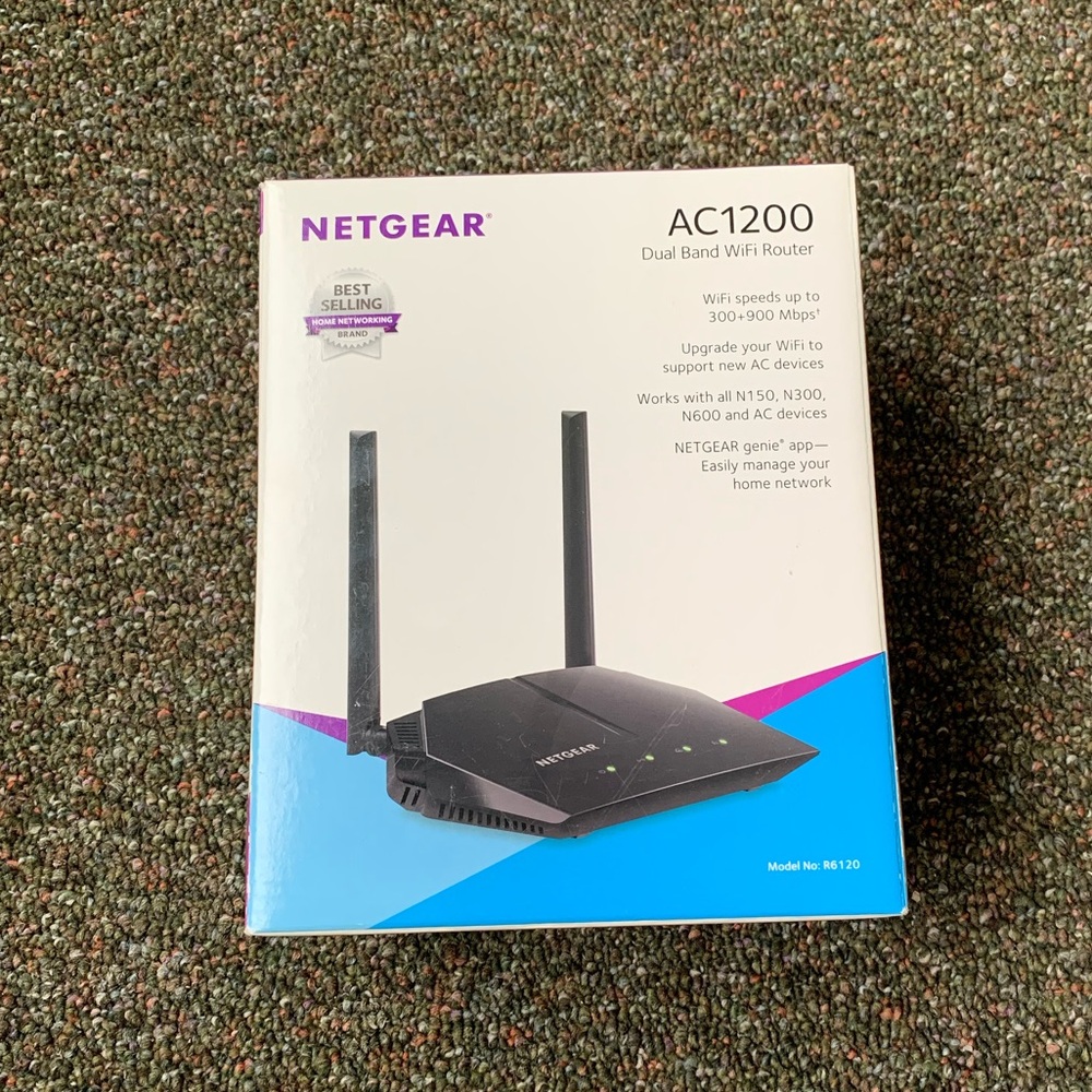 NETGEAR AC1200 Dual Band WiFi Router
